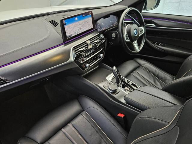 2022 BMW 5 Series 2.0 530e M Sport 5dr Auto