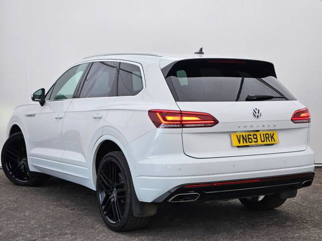 2020 Volkswagen Touareg 3.0 V6 TSI 4Motion R-Line 5dr Tip Auto