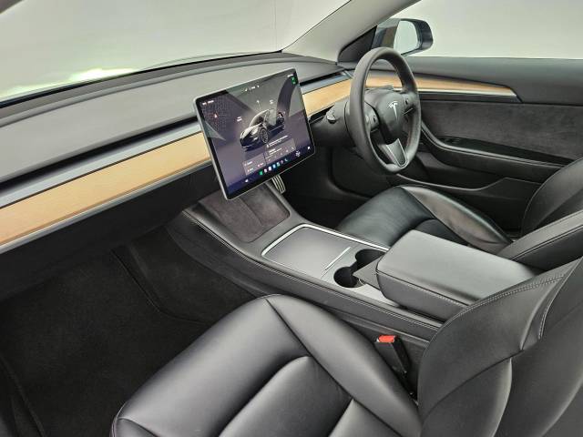 2022 Tesla Model 3 0.0 Performance AWD 4dr [Performance Upgrade] Auto